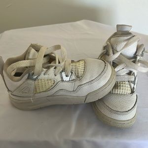 Kids 9c Nike air Jordan 4’s